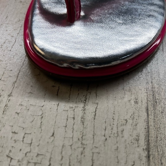 DOLCE VITA Daffa Sandals in Hot Pink Stella - Size
3 Youth - Picture 6 of 6